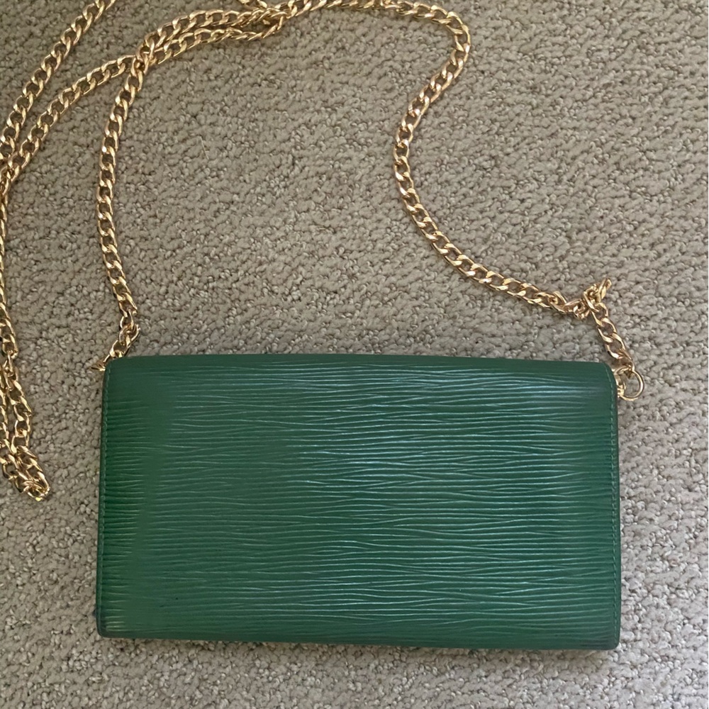 Louis Vuitton Sarah Epi leather wallet on chain green gold - Picture 2 of 9